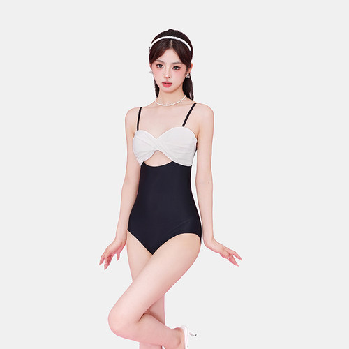 亦美珊连体游泳衣女性感小胸高级感纯欲2026新款爆款纯欲显瘦泳装 - 图0