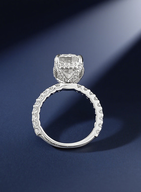 隆隆金珠宝欧美新款925银5克拉肥方冰花高碳钻戒指时尚简约戒指环