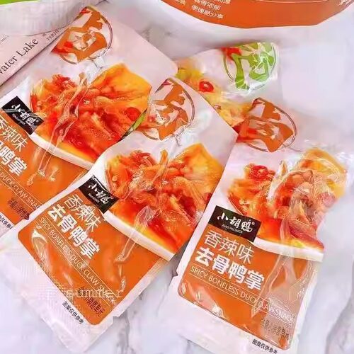 多省包邮小胡鸭去骨柠檬酸辣凤爪香辣鸭掌卤味零食品学生快餐 - 图3