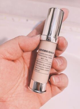 矿物质粉底 晶致润美粉霜