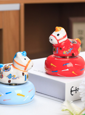陶瓷创意摆件2026马年桌面装饰马上发财家居转转小摆件新年礼品