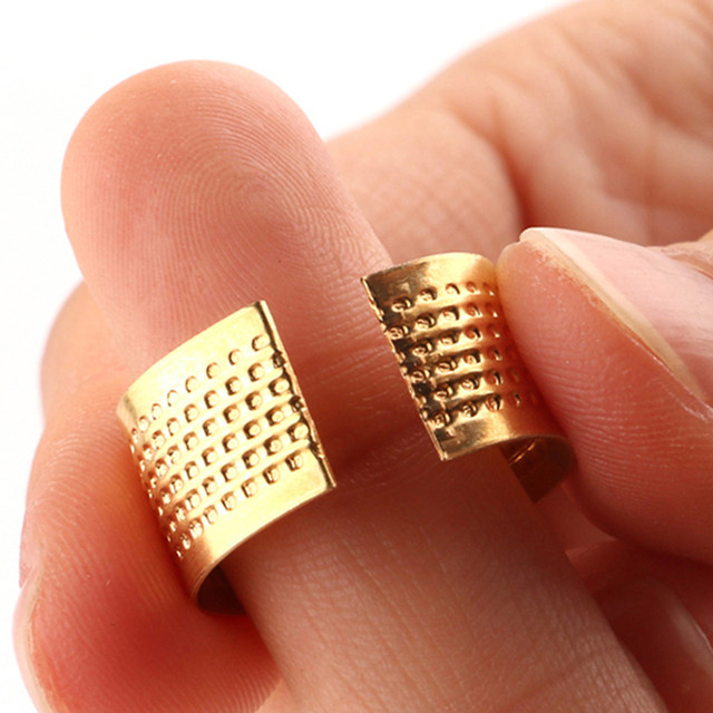 Old-fashioned home handmade DIY sewing thimble artifact needle thread anti-tie finger protection hand sewing hoop hand tool accessories