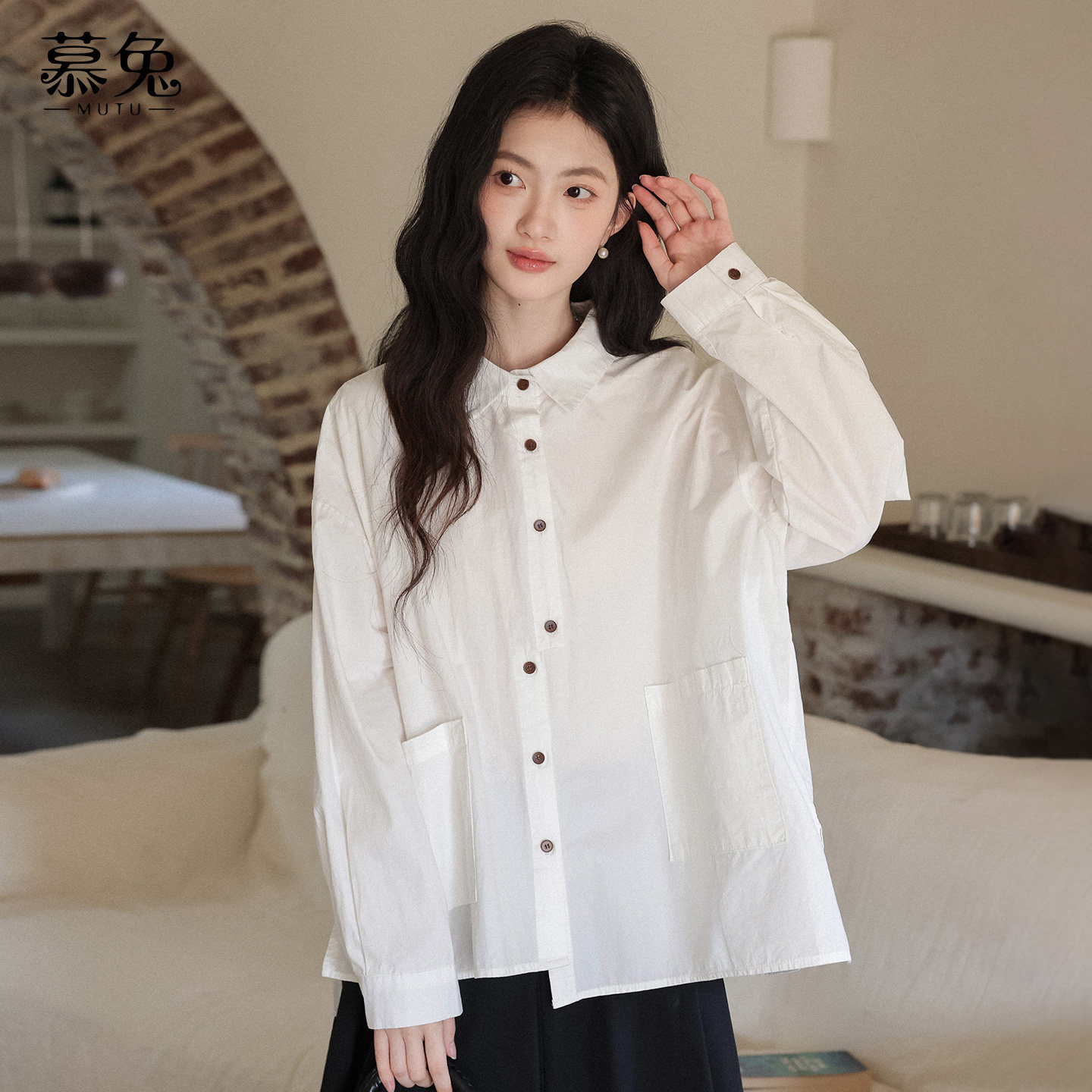 慕兔中性风白色长袖衬衫女2026春季新款设计感小众不规则宽松上衣,淘宝优惠券,粉丝福利购,淘宝优惠卷