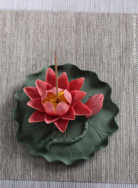 创意陶瓷手工莲花摆件手捏花香座