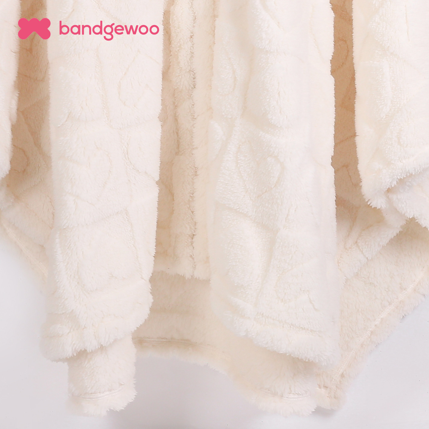 阪织屋宽松毛绒披肩甜美爱心肌理舒棉绒软糯舒适披风式连帽睡袍,淘宝优惠券,粉丝福利购,淘宝优惠卷