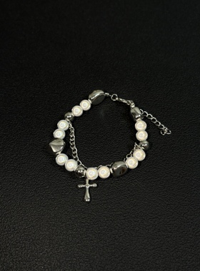 小心袖口 cleanfit叠戴珍珠手链不规则小众复古简约日常百搭配饰