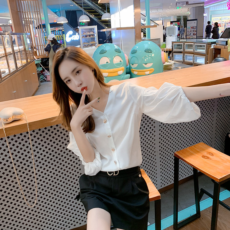 夏季韩版七分袖v领小众白衬衣小衫 零五七一世家圣毅衬衫