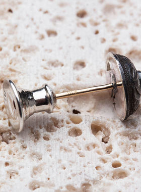 AntidoteBuyersClub Engraved Rivet Earring 唐草圆钉 金针耳钉