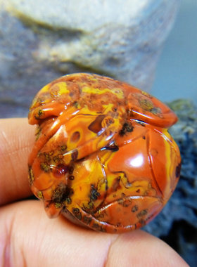 精品花色无敌美 天然战国红玛瑙手把石 32×27×34mm左右 没打孔