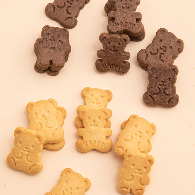 Internet celebrity cartoon cute happy bear cookie cake decoration ornaments ice cream dessert decoration plug-in