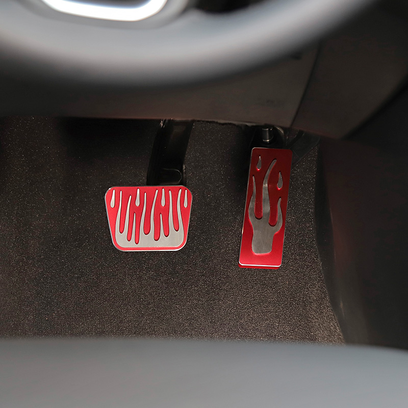 适用于2018款Jeep大指挥官油门刹车踏板内饰改装铝合金防滑脚踏板 - 图1