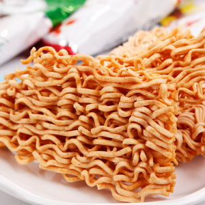 小浣熊干脆面30包