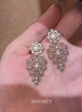 七与 新品【蕾丝奢梦】复古重工！925银针法式珍珠爱心耳钉