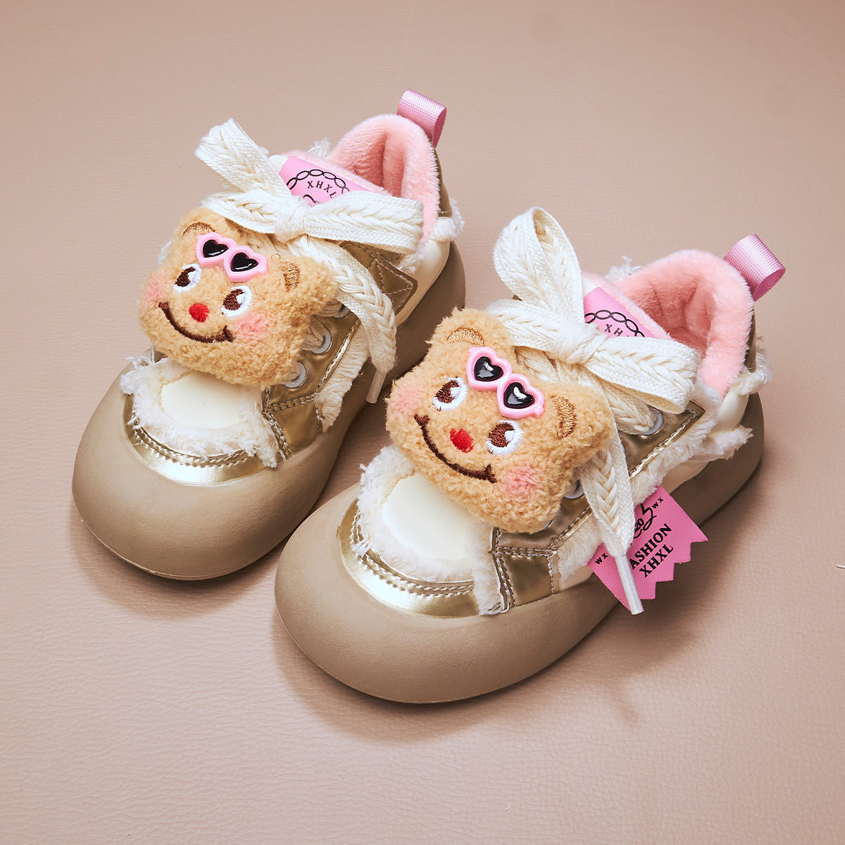 女童运动鞋2025春秋款中大童卡通美乐蒂板鞋中大童软底休闲板鞋潮,淘宝优惠券,粉丝福利购,淘宝优惠卷