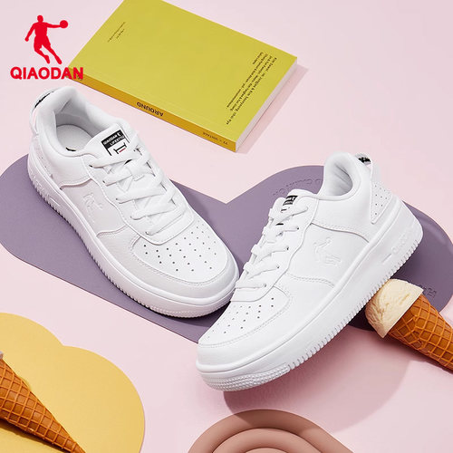 乔丹男女板鞋小白鞋2025冬新款空军一号白色增高休闲运动情侣鞋子 - 图0