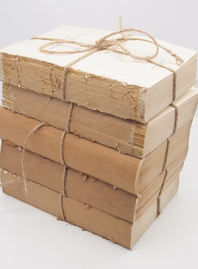 复古外文英文麻绳捆绑旧书页老旧黄书捆装饰陈列摆件摄影拍摄道具