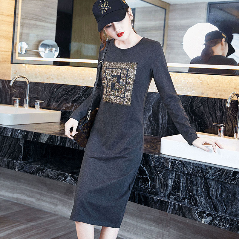 2020新款秋装休闲女长袖烫钻连衣裙 阿伊恋连衣裙