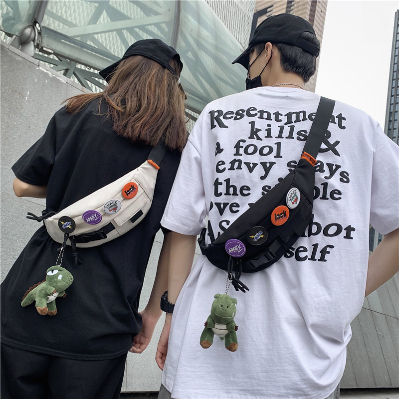 潮牌日系男士休闲小挎包斜跨女胸包 满江红箱包男士包袋