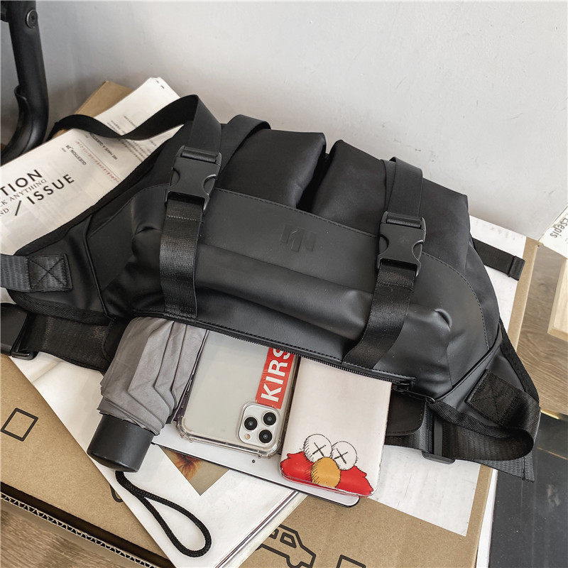 胸包男士大容量日系休闲运动斜挎包 满江红箱包男士包袋