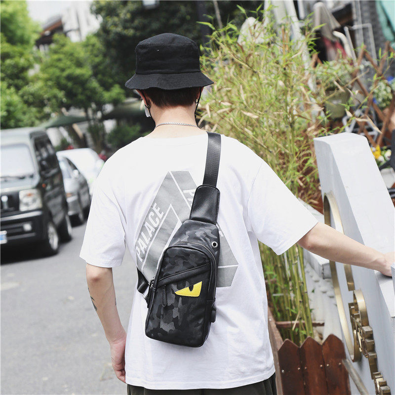 潮牌ins超火胸包 满江红箱包男士包袋