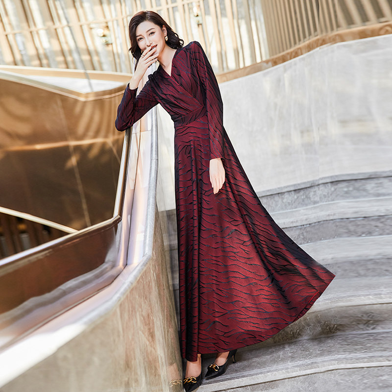 秋季新款2021v领收腰长袖连衣裙 园子靓衣连衣裙