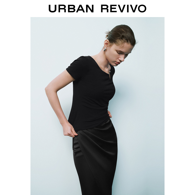 UR2024夏季新款女装时髦小众不规则设计感收褶T恤UWG440098