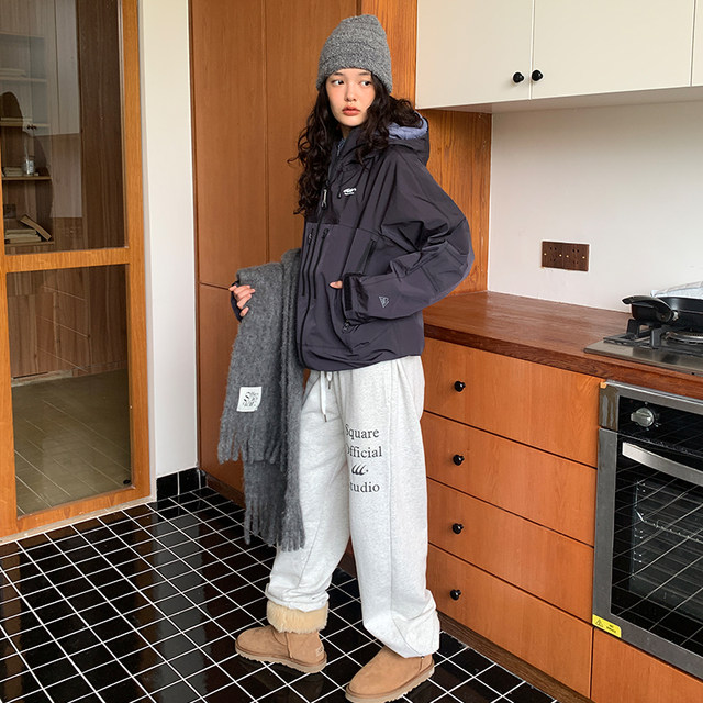 Square houlest outdoor men and women casual three-proof hard shell printed mountaineering hooded jacket jacket