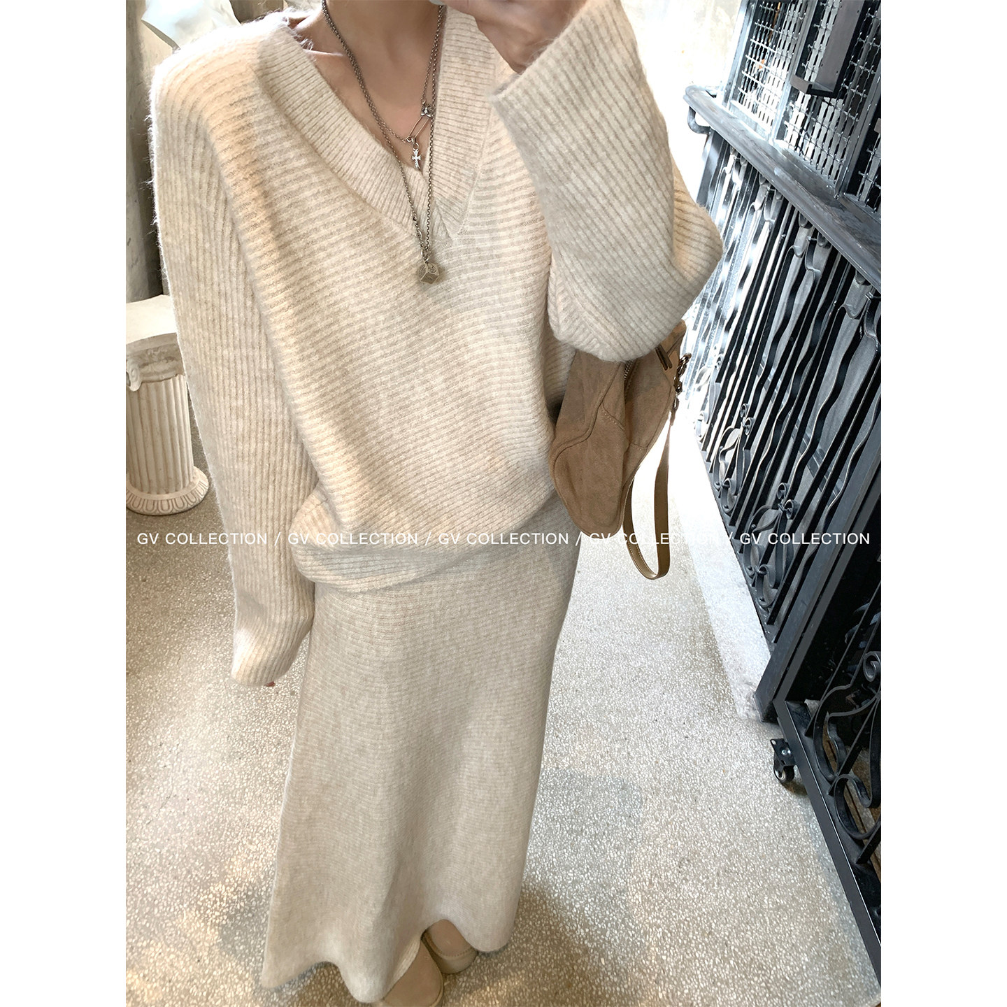 GV大白哥 松弛美学 v领针织松弛上衣半身裙套装秋冬新款设计感女,淘宝优惠券,粉丝福利购,淘宝优惠卷