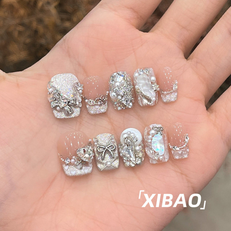 重工穿戴甲轻奢高级感夏天短款穿戴美甲2025新款手工法式指甲贴片,淘宝优惠券,粉丝福利购,淘宝优惠卷