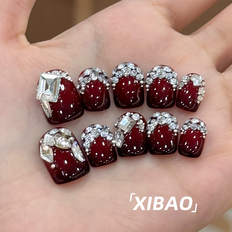 红色新娘穿戴甲短款秋冬高级感轻奢美甲2025新年款手工精致短戴甲 - 图1