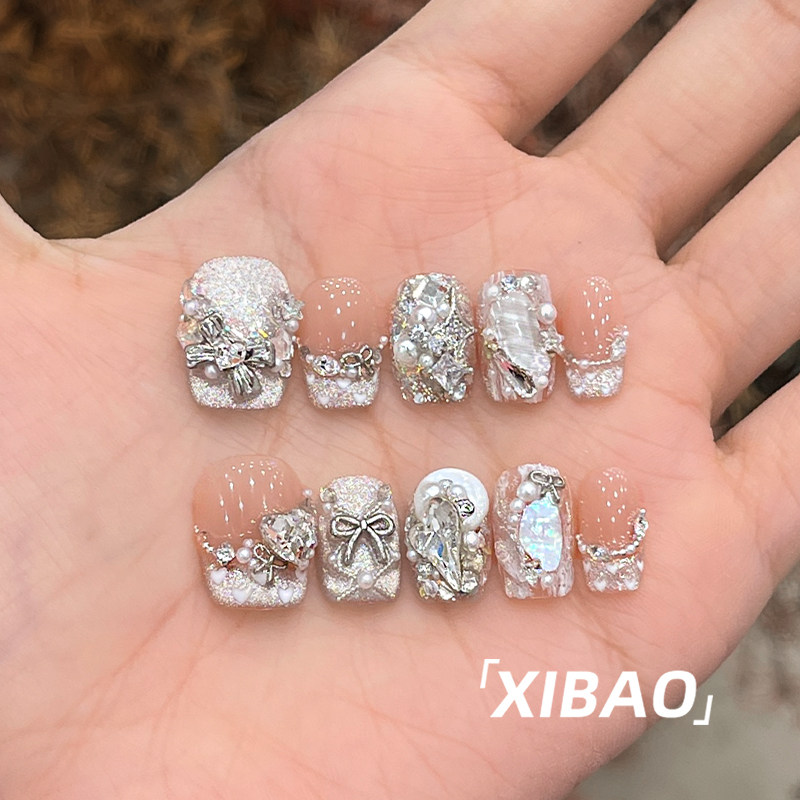 重工穿戴甲轻奢高级感夏天短款穿戴美甲2025新款手工法式指甲贴片,淘宝优惠券,粉丝福利购,淘宝优惠卷