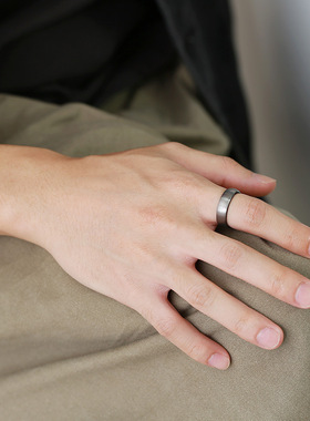 泰爱你酷炫黑色拉丝钨钢戒指ins