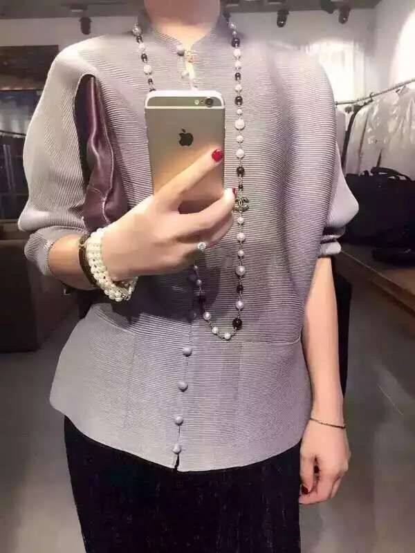 三宅褶皱2020年春季爆款包扣纯色 褶子一生  宸睿褶皱女装短外套