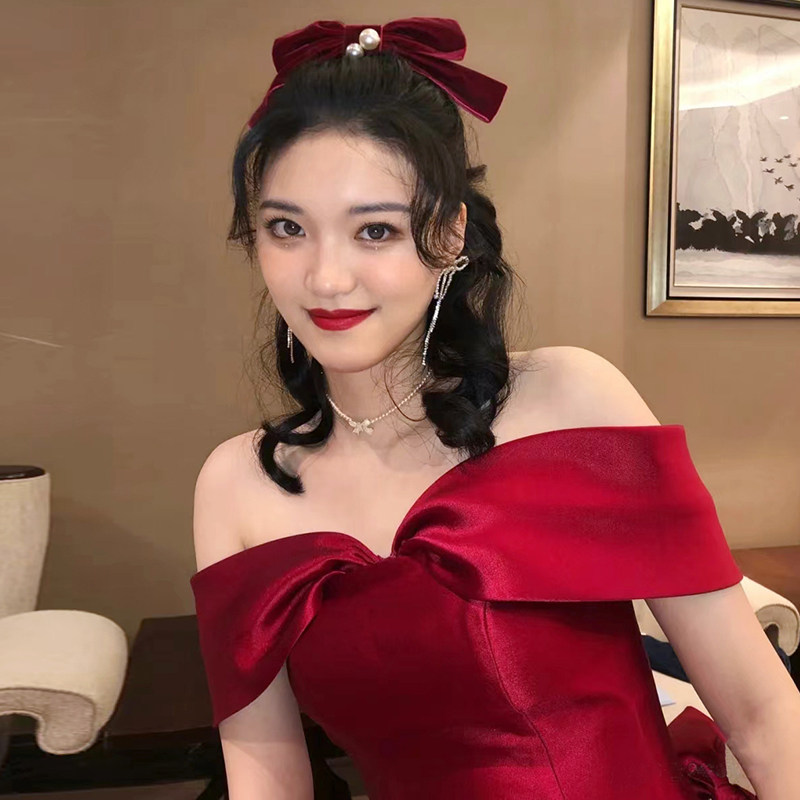 缎面新娘高级感在逃公主女订婚礼服 金典新娘礼服/晚装