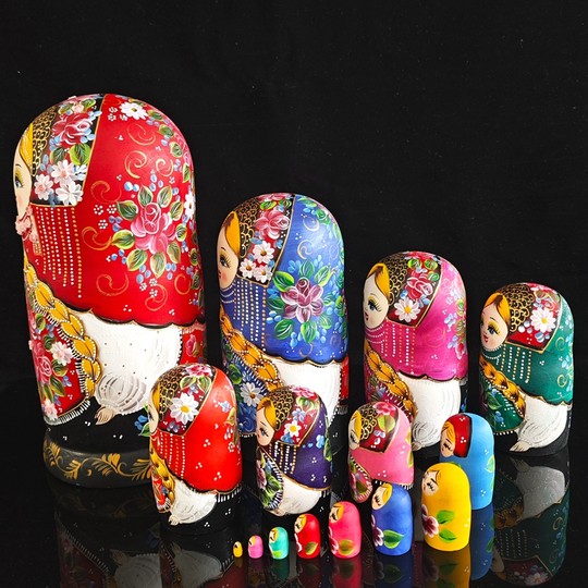 Pure hand-painted eco-friendly Russian matryoshka doll 15 layers of basswood