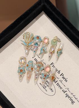 凤冠霞帔国风秀禾新娘美甲