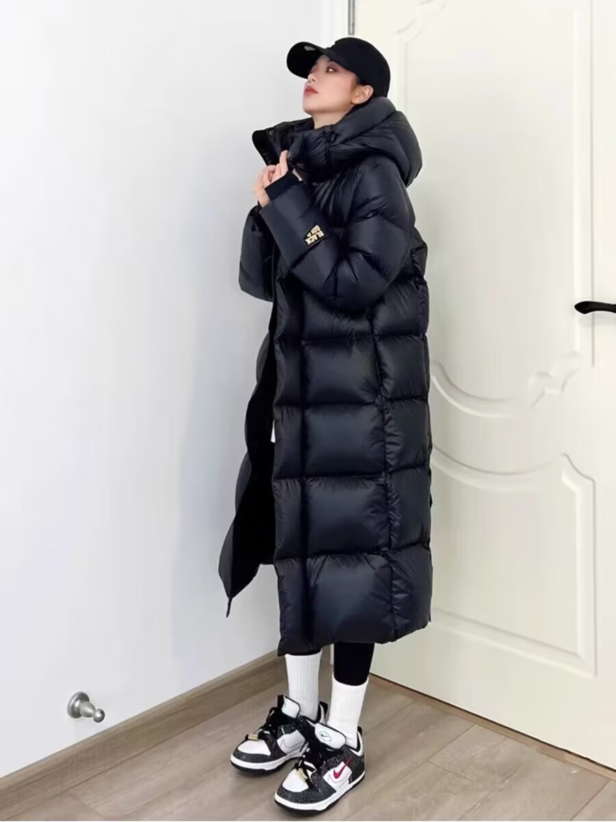 2024新款冬季黑金羽绒服男女外套长款情侣过膝白鸭绒时尚宽松加厚-图1