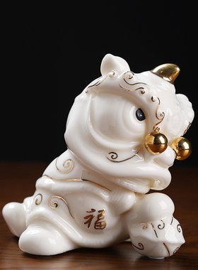 东方泥土陶瓷舞狮子摆件