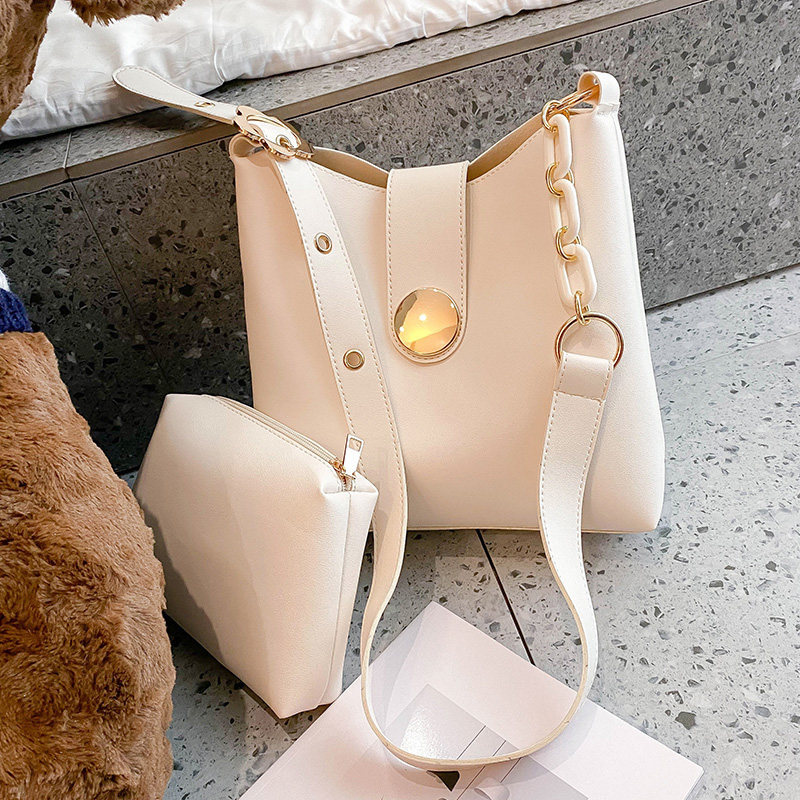 小ck时尚大容量水桶包包2020女包 黛茜箱包女士包袋