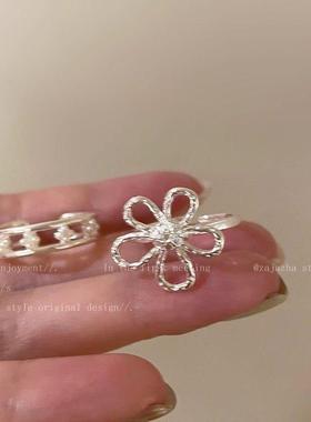 银色镂空珍珠花朵开口戒指
