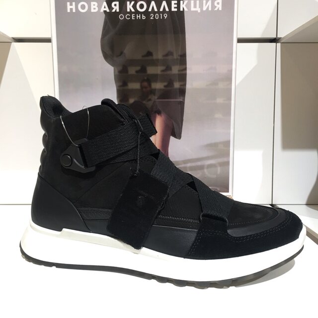 high top fitness shoes