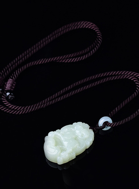 丹凤朝羊和田玉生肖吊坠