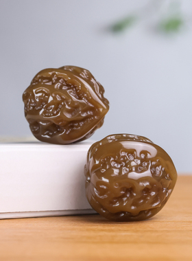 青山玉业天然新疆和田玉糖玉核桃手把件且末糖玉健身球糖料手球手