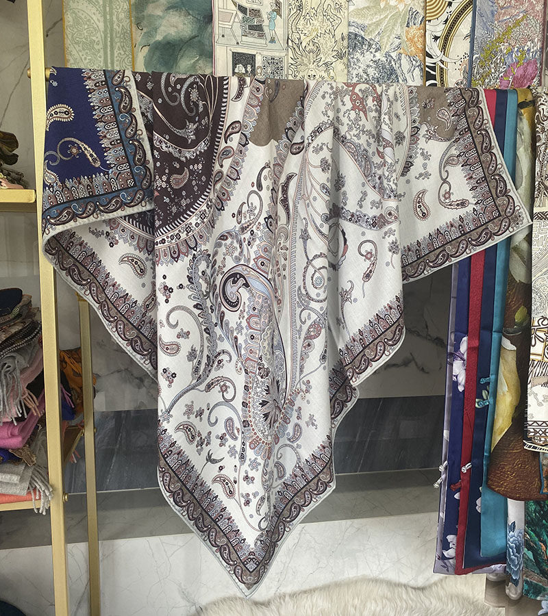  神秘女孩围巾/丝巾/披肩