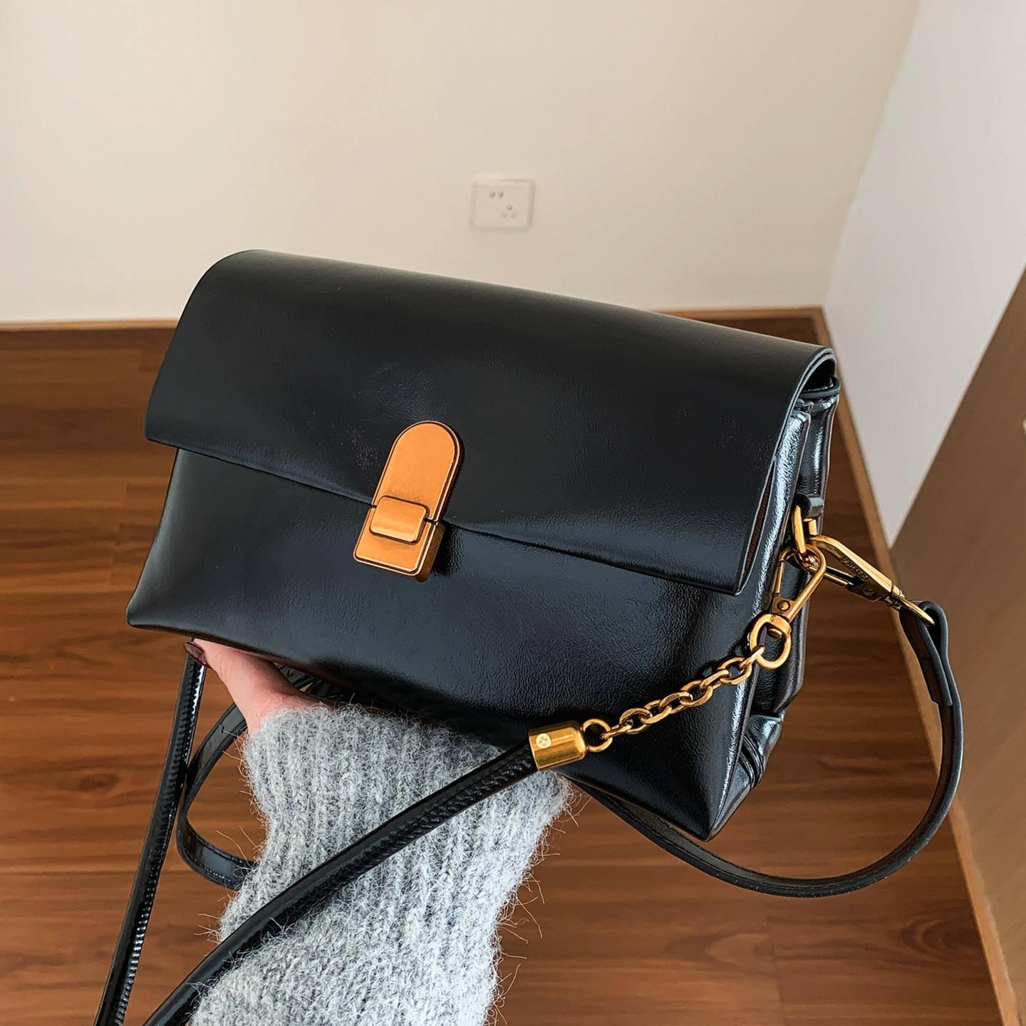 【独立双层+两条肩带】高级感简约小众斜挎包2025新款百搭小包包,淘宝优惠券,粉丝福利购,淘宝优惠卷