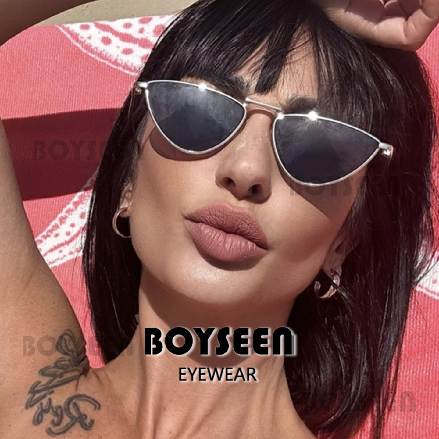 European and American trendy new triangle sunglasses, fashionable metal frame sunglasses, travel street photography, concave shape glasses, sun protection