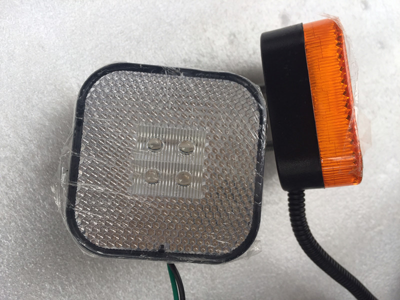 陕汽德龙X5000 新M300SX3000驾驶室后挡泥板转向灯边灯小方灯侧灯 - 图1