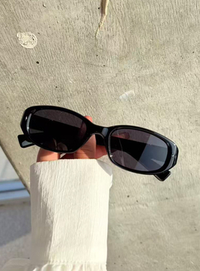 黑框太阳镜男女通用小框遮阳墨镜简约高品质痞帅热销长方形眼镜潮