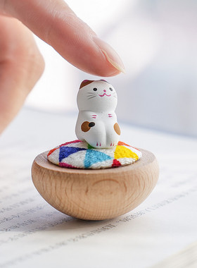 日本龙虎作招财猫不倒翁摆件