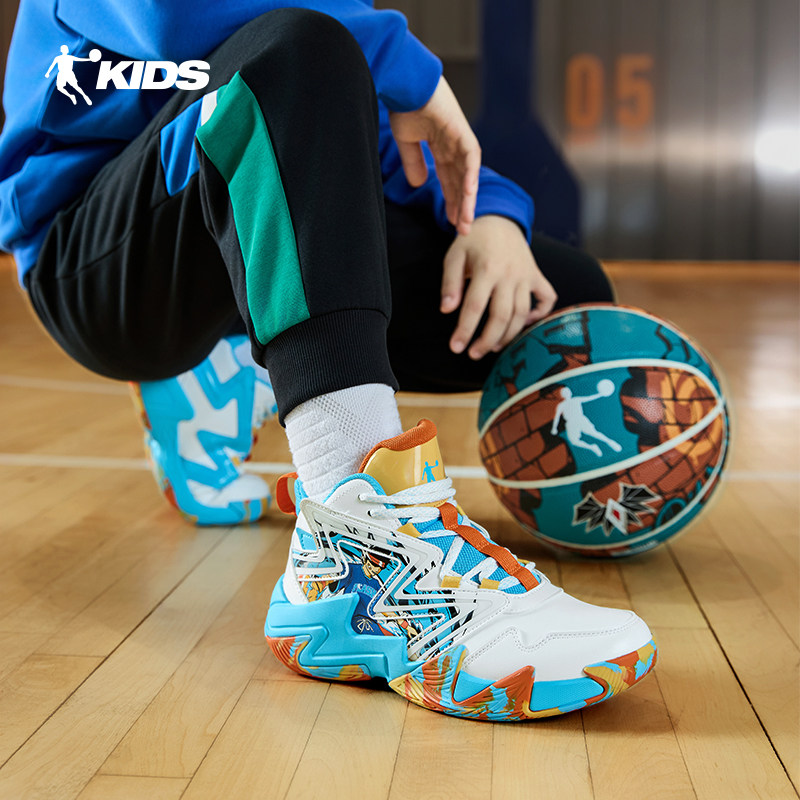  乔丹童装运动鞋